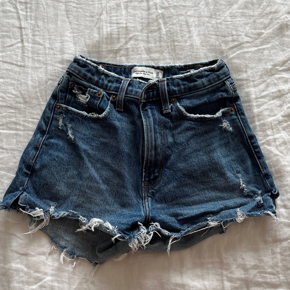 Abercrombie denim shorts, size 00